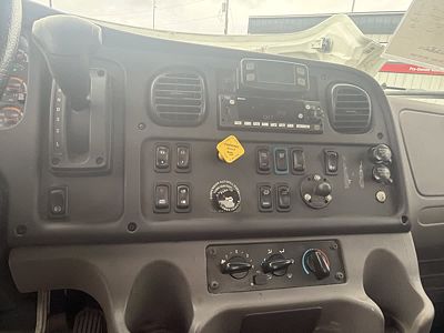 2022 Freightliner M2 106