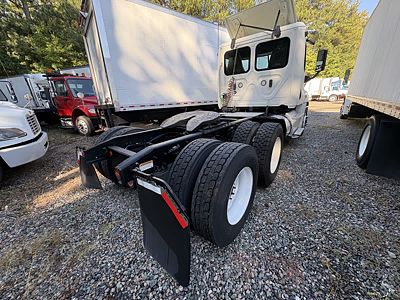 2019 Freightliner CASCADIA 125