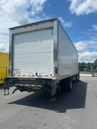 2018 Freightliner M2 106