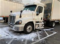 2015 Freightliner CASCADIA 125