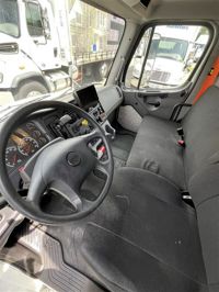 2018 Freightliner M2 106