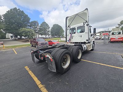 2019 Freightliner CASCADIA 125