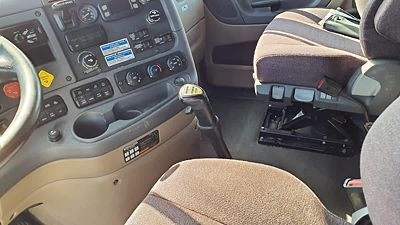 2020 Freightliner CASCADIA 125