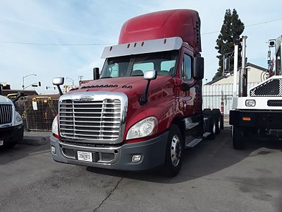 2017 Freightliner CASCADIA 125