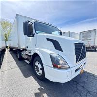 2017 Volvo VNL42T 300