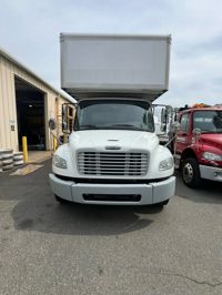 2018 Freightliner M2 106