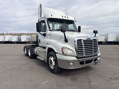 2020 Freightliner CASCADIA 125