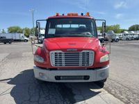 2018 Freightliner M2 106