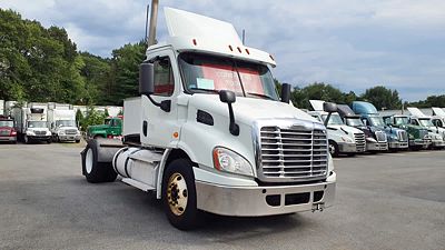 2020 Freightliner CASCADIA 113