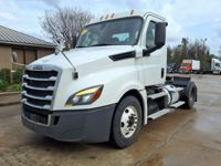 2020 Freightliner NEW CASCADIA 126