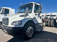 2018 Freightliner M2 106