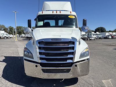 2020 Freightliner NEW CASCADIA PX12664