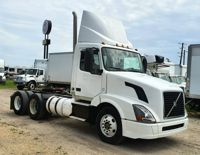 2016 Volvo VNL64T