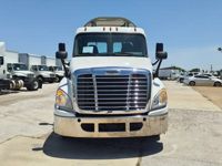 2018 Freightliner CASCADIA 125