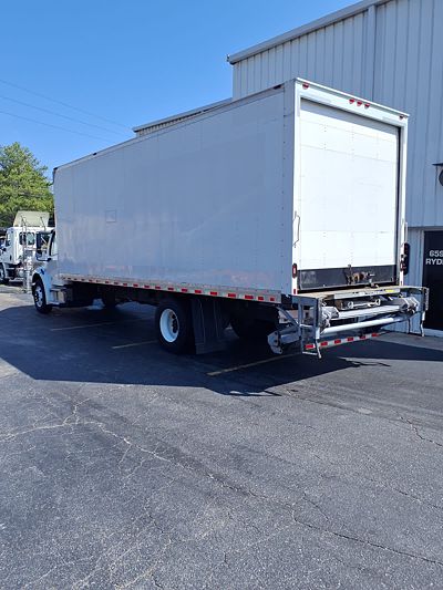 2018 Freightliner M2 106
