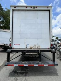 2015 Freightliner M2 106