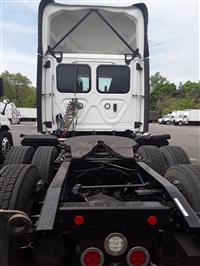 2020 Freightliner CASCADIA 125