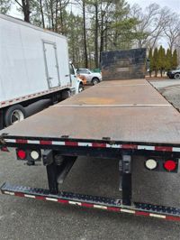 2017 Freightliner M2 106