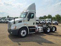 2019 Freightliner CASCADIA 113