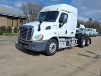 2020 Freightliner CASCADIA 113" DAYCAB