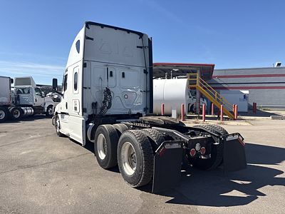 2022 Freightliner NEW CASCADIA PX12664