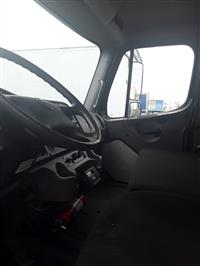 2016 Freightliner M2 106