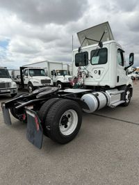 2020 Freightliner NEW CASCADIA 116