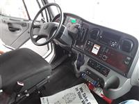 2018 Freightliner M2 106