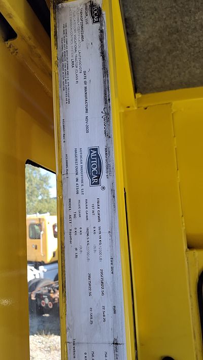 2021 Autocar ACTT42