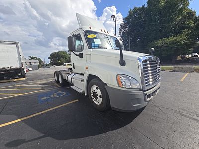 2020 Freightliner CASCADIA 125