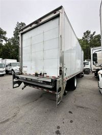 2020 Freightliner M2 106