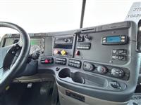 2019 Freightliner CASCADIA 125