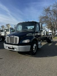 2019 Freightliner M2 106