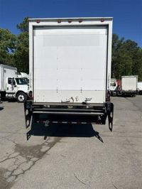 2017 Freightliner M2 106