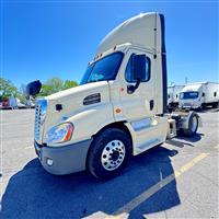 2017 Freightliner CASCADIA 113