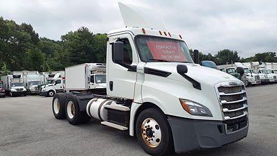 2018 Freightliner NEW CASCADIA PX12664