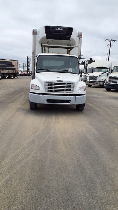 2019 Freightliner M2 106