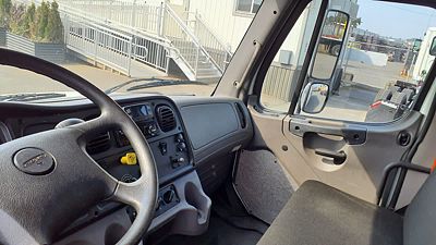 2021 Freightliner M2 106