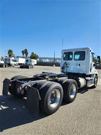 2018 Freightliner CASCADIA 113