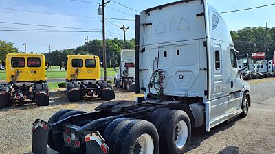 2019 Freightliner NEW CASCADIA PX12664