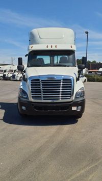 2019 Freightliner CASCADIA 125