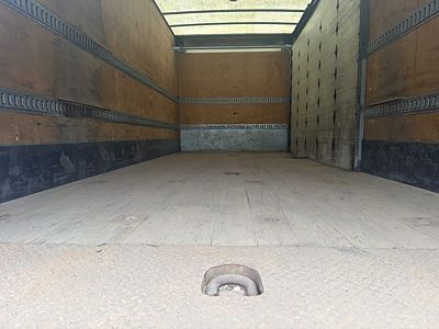 2015 Freightliner M2 106