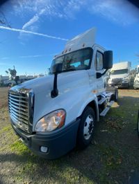 2018 Freightliner CASCADIA 125