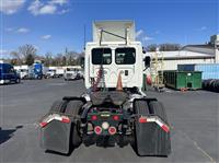 2017 Freightliner CASCADIA 113