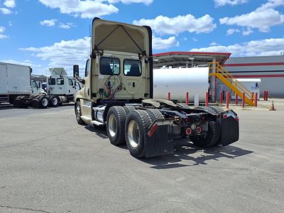 2019 Freightliner CASCADIA 125