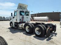 2018 Freightliner CASCADIA 125