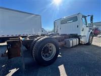 2018 Freightliner M2 106