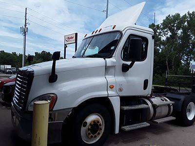 2018 Freightliner CASCADIA 125