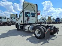 2019 Freightliner CASCADIA 113