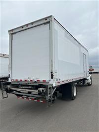 2018 Freightliner M2 106